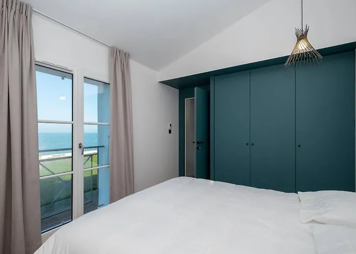 Appartement neuf vue mer au coeur de la Flotte
