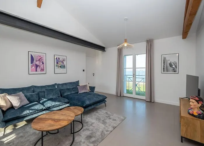 Appartement neuf vue mer au coeur de la Flotte