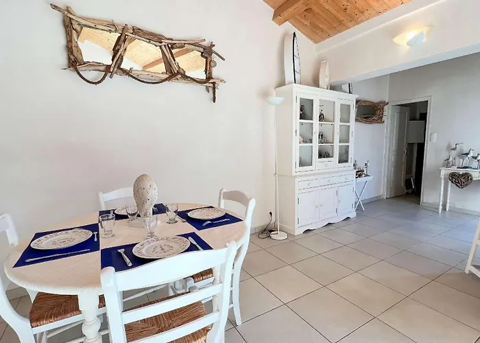 Maison récente, à proximité du port de La Flotte