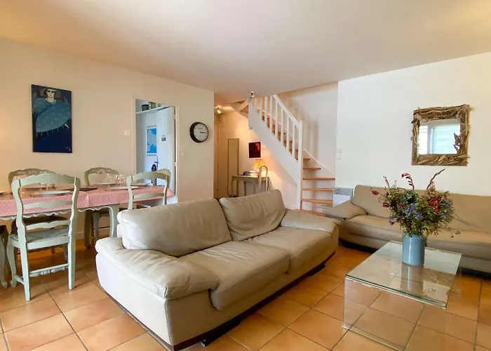 Au calme, villa avec piscine